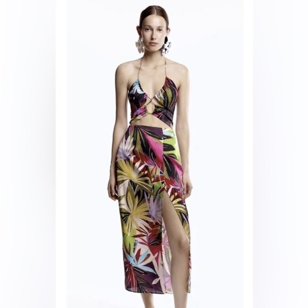 ZARA SATIN TROPICAL PRINT CUT OUT FRONT HALTER MIDI DRESS LARGE - Picture 2 of 10